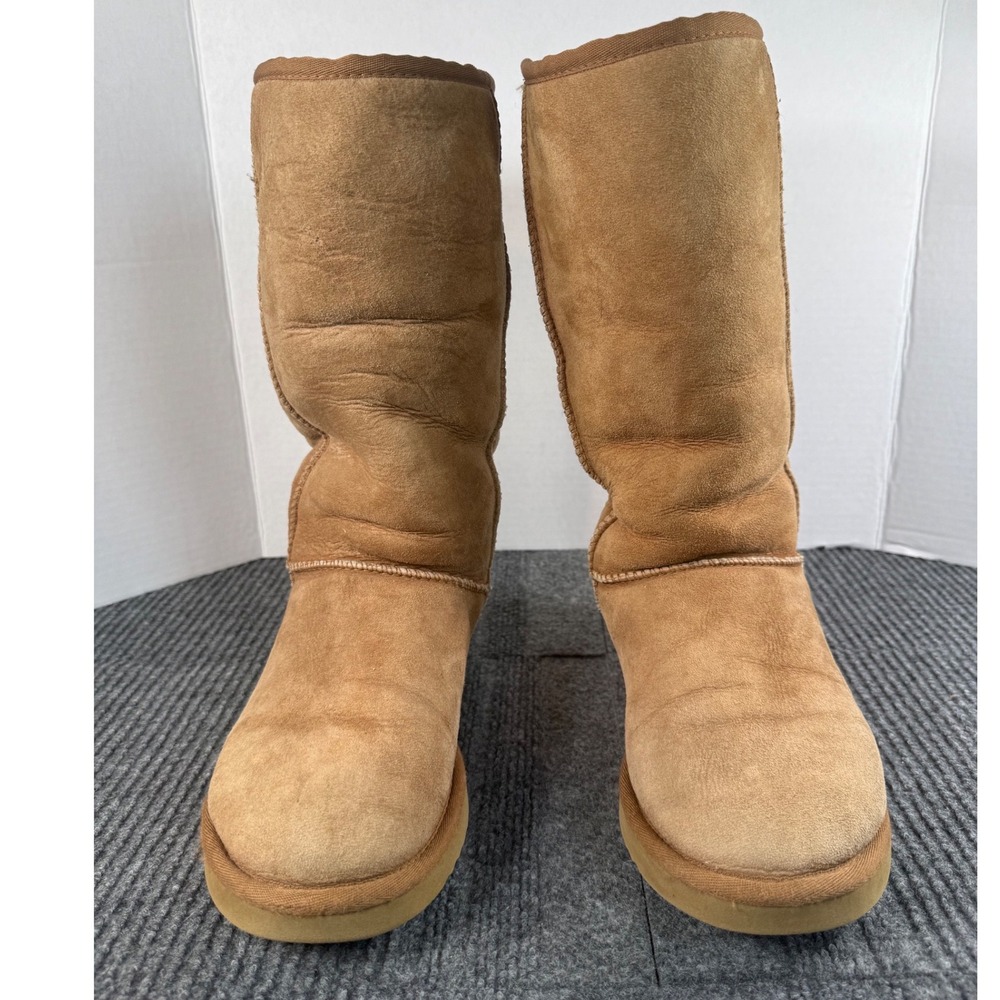 UGG Australia Classic Tall 5815 Chestnut Suede Sheepskin Boots Womens 8